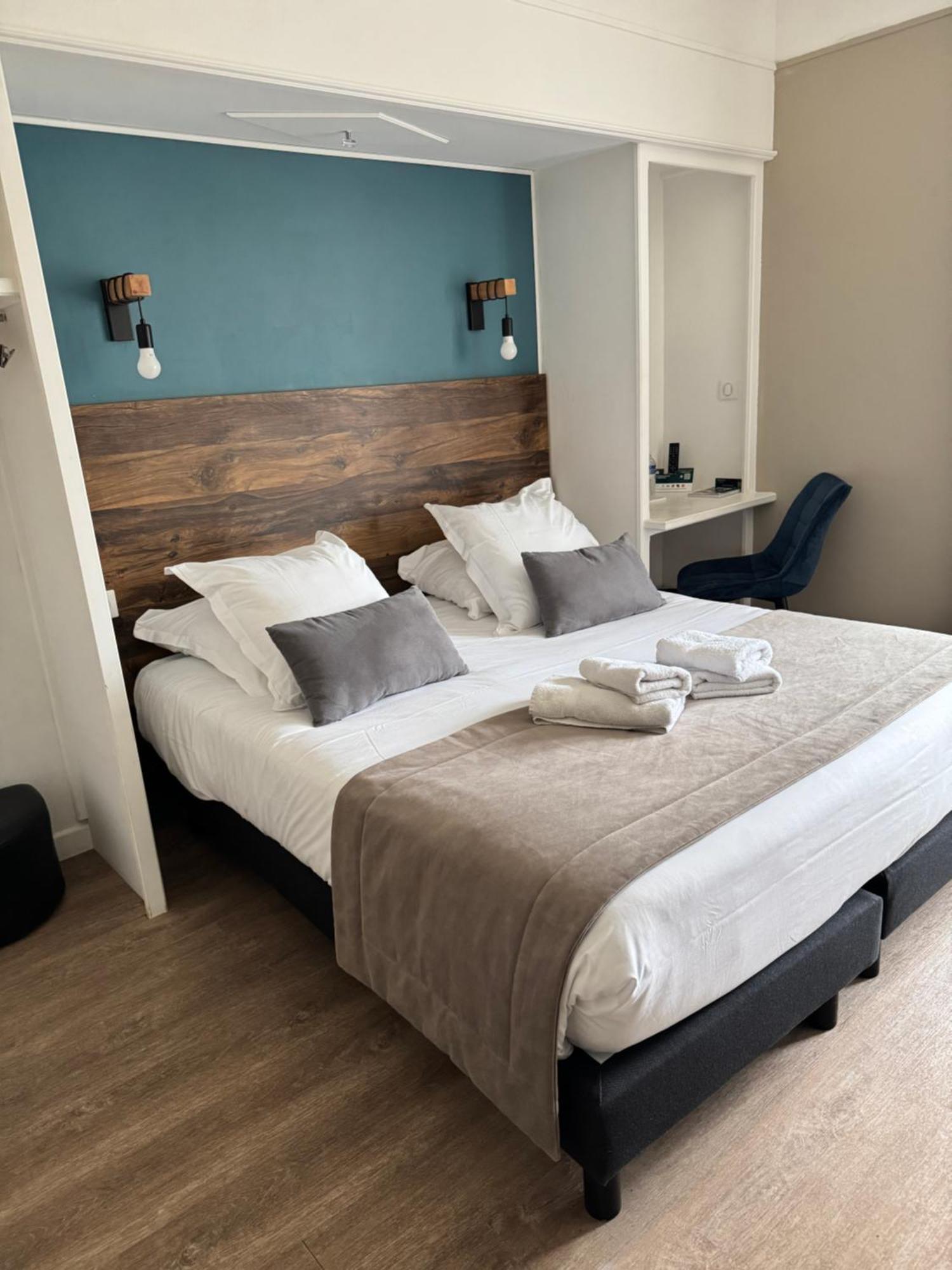 Logis Hotel De La Poste ヴィトリー・ル・フランソワ エクステリア 写真